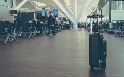 4 Things You Should Avoid Buying At The Airport (Travel Tips)